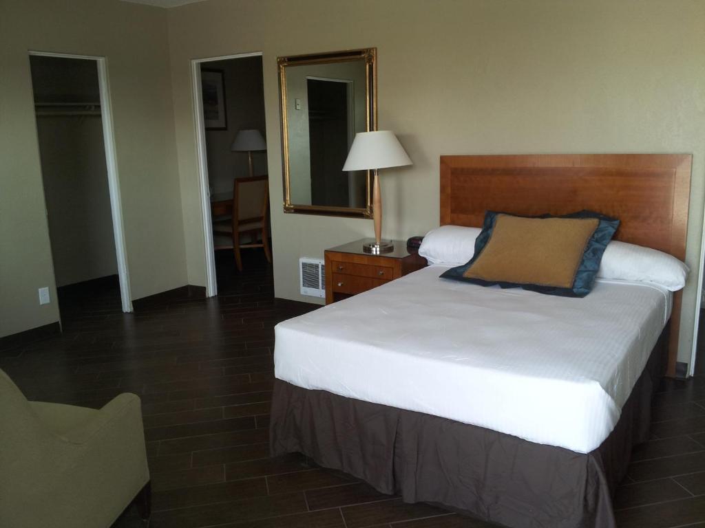 Oasis Boutique Motel Boulder City Phòng bức ảnh