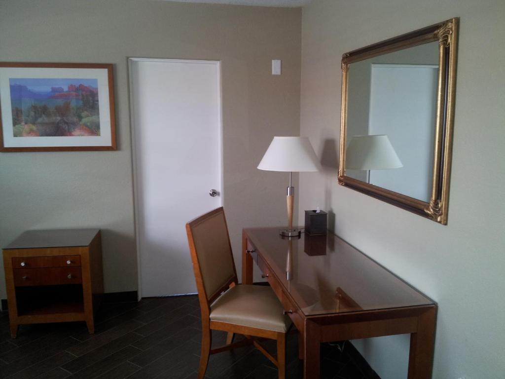 Oasis Boutique Motel Boulder City Phòng bức ảnh